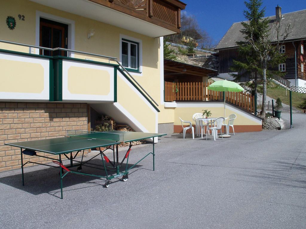 Haus Mary Appartement Russbach am Pass Gschütt Buitenkant foto