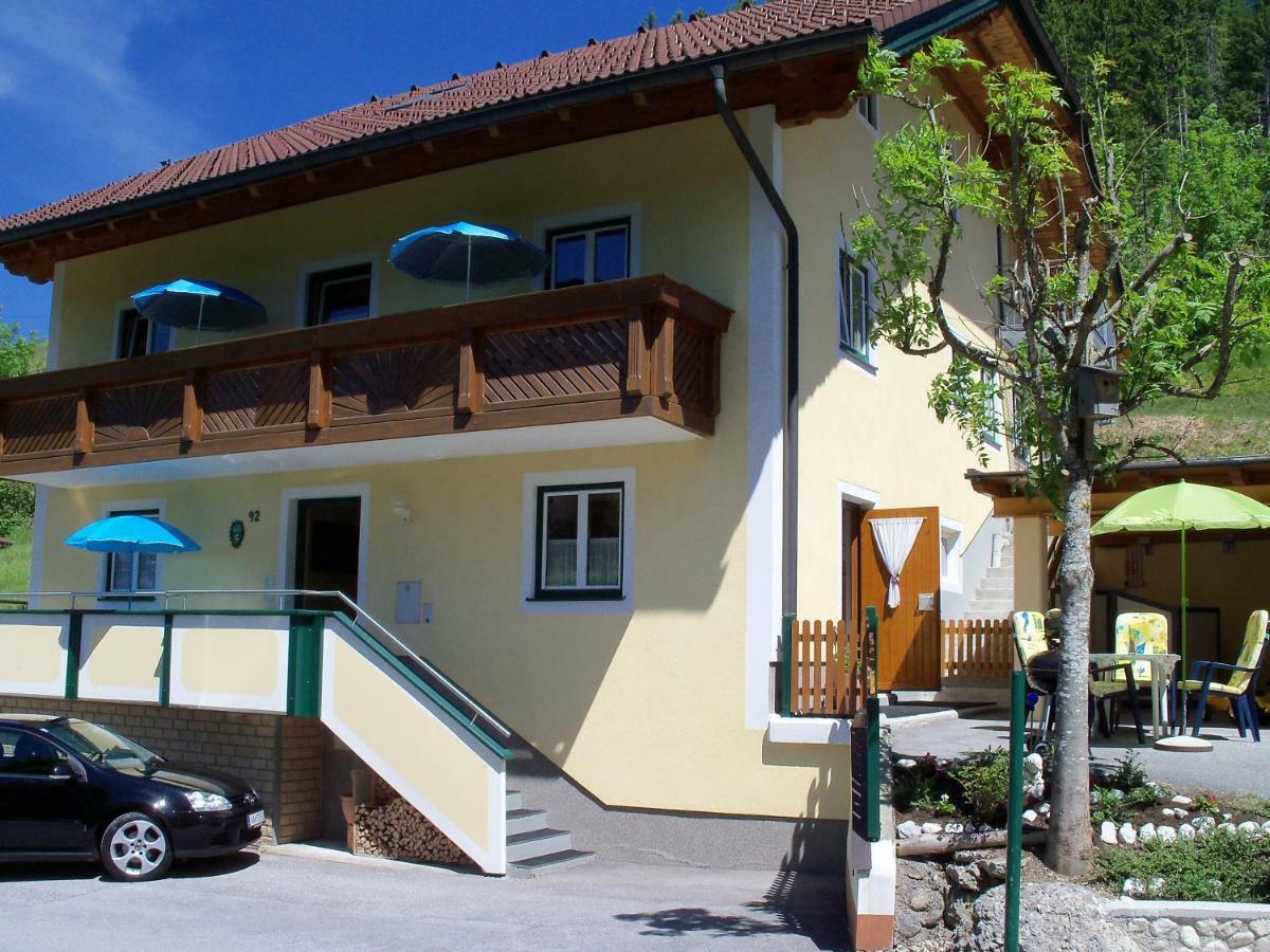 Haus Mary Appartement Russbach am Pass Gschütt Buitenkant foto
